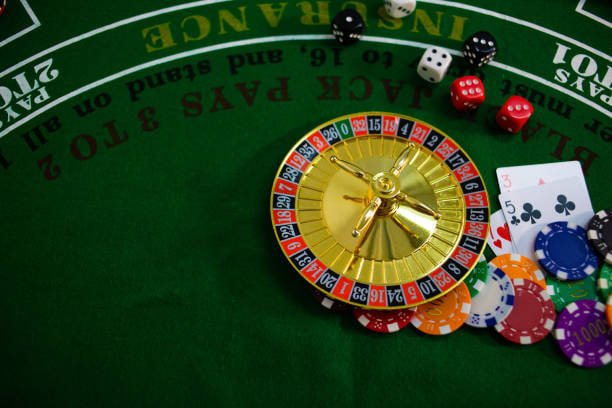 Antarmuka platform bolaft menampilkan berbagai kategori permainan dan metode pembayaran lokal